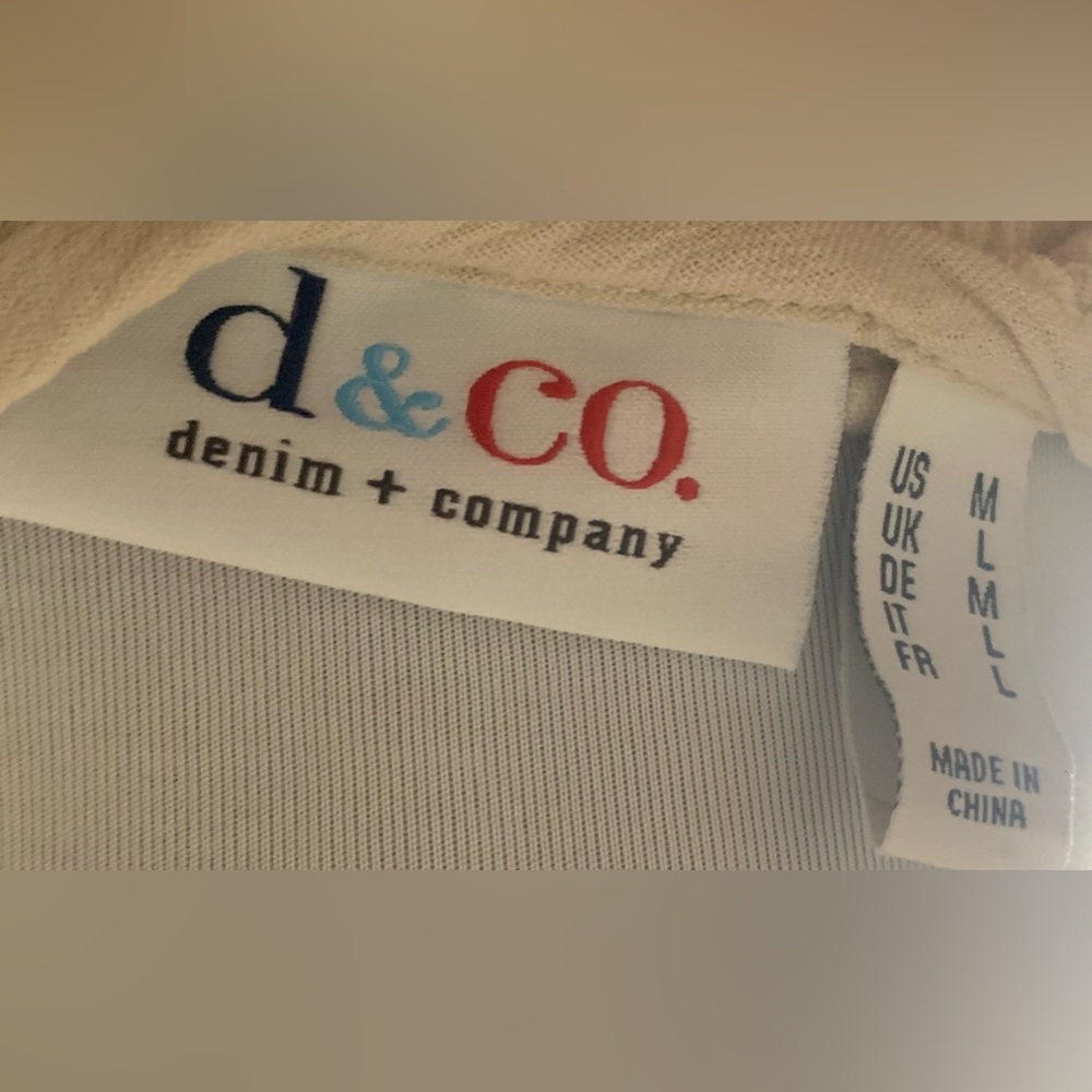 D &CO ( Denim & Company) long sleeve Tunic bell sleeves blouse Size: M - Picture 4 of 6